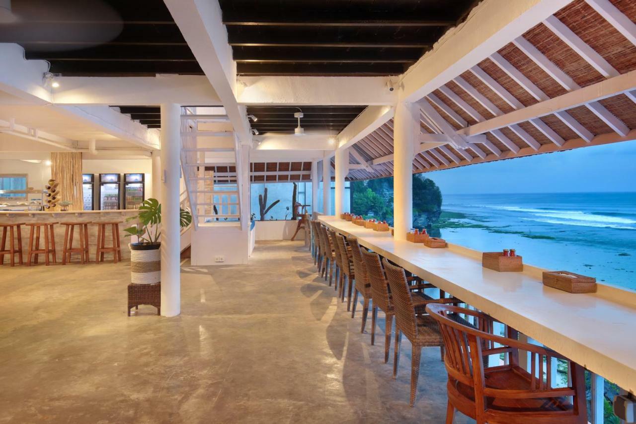 乌鲁瓦图 Impossible Cliff House酒店 外观 照片